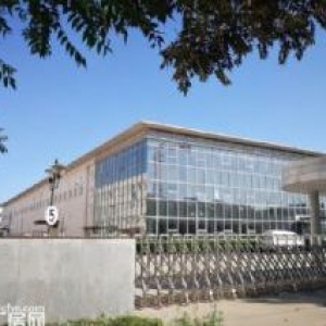 空港优质厂房出租，交通便利，环境优雅，带蒸汽，带环评