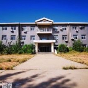出租办公楼1400平米 独院 28亩